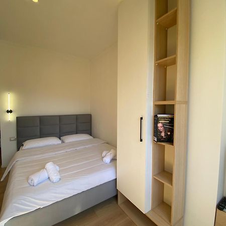 Cozycomfy Studio Тирана Екстериор снимка