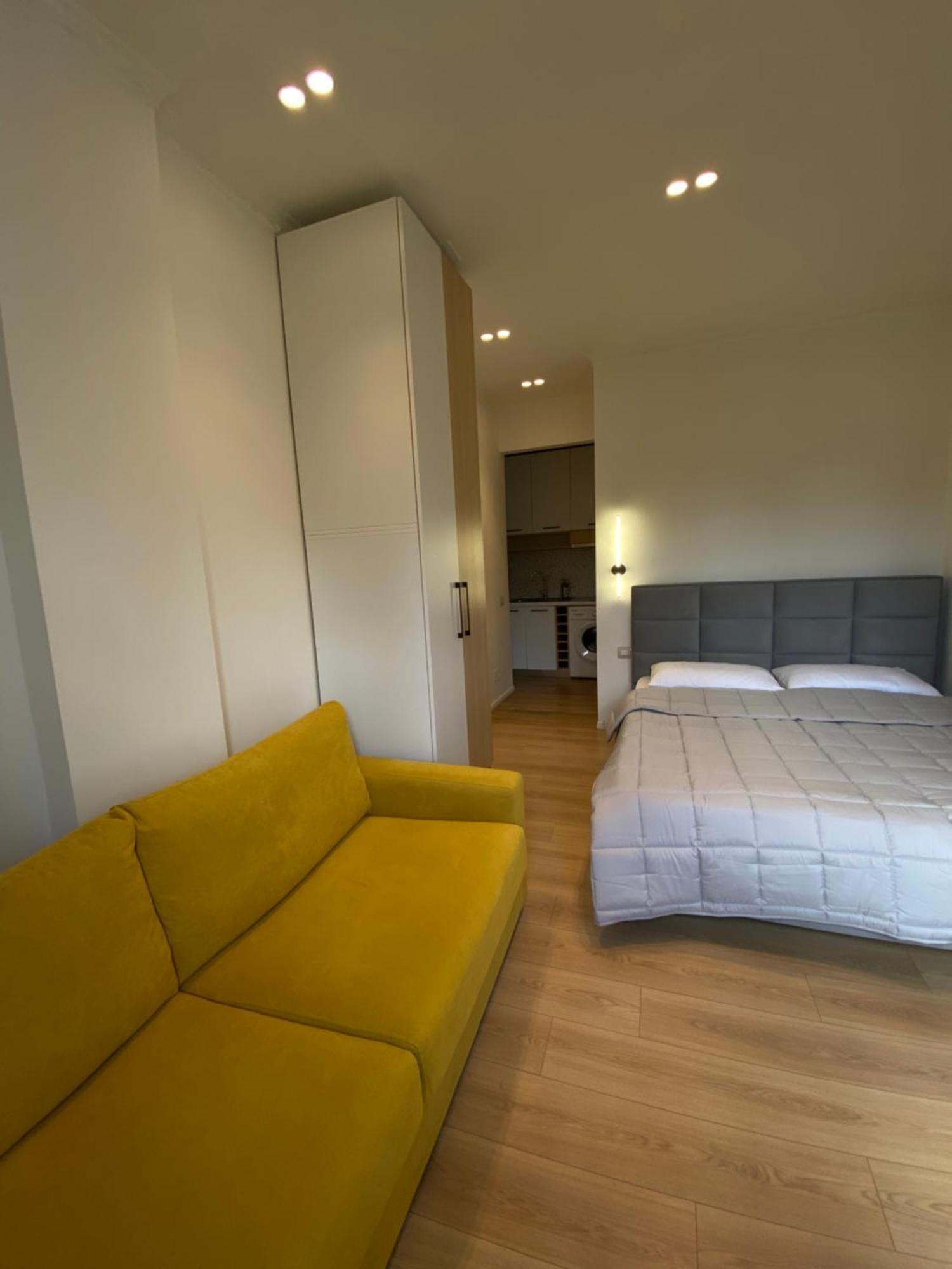 Cozycomfy Studio Тирана Екстериор снимка